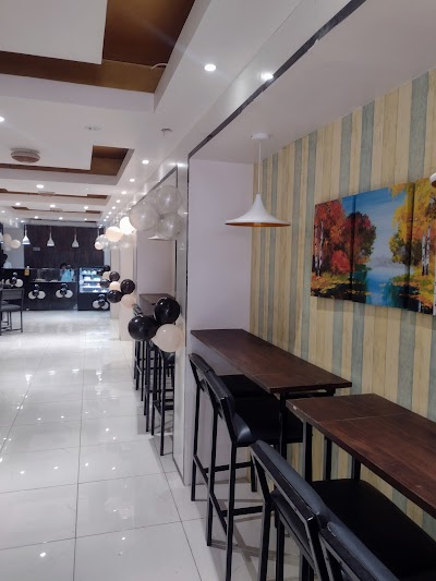 BAKE08ZLZB77_Pizzeria_ChIJXc7FDWsr8jkRbm_49Vow2H0_4