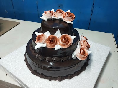 BAKE3C76SYT8_Prince_Cake_ChIJxZjGVXEN8jkR9TH2bdkvtdY_3