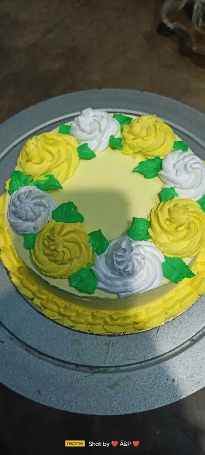 BAKE3RNISO87_Shree_Kunj_Cake___more_ChIJE3xx2v-F8TkRUtfjvi_1LBY_9