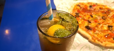 BAKEAWB7N1V9_The_moon_cafe_ChIJedX74Joj8jkRRMDRXTQ0qBk_4