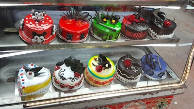 BAKEFN86WW2R_HAPPY_BIRTHDAY_CAKE_PLACE_ChIJCZIdYvpD8jkR6Br-C5CHJbY_2