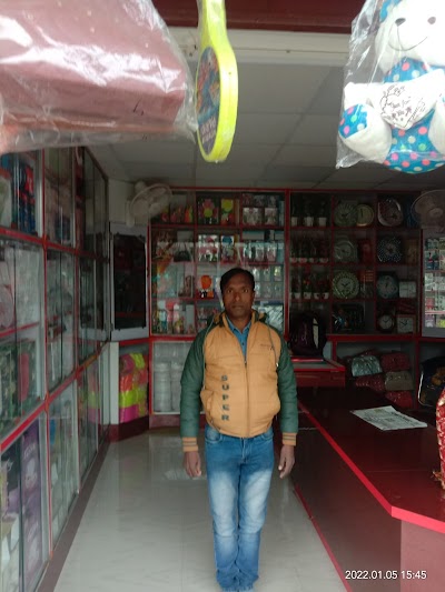 BAKEGLOAJJ5V_Krishna_Kanhaiya_General_Store_ChIJRwrDJS0j8jkRG_MXYxB8A9I_7