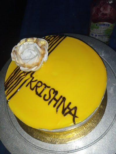 BAKEOM0O02VO_Shree_Gupta_Ji_Cake___Pizza_Store_ChIJZayUlGcX8jkRUEzM_3d3XDU_9