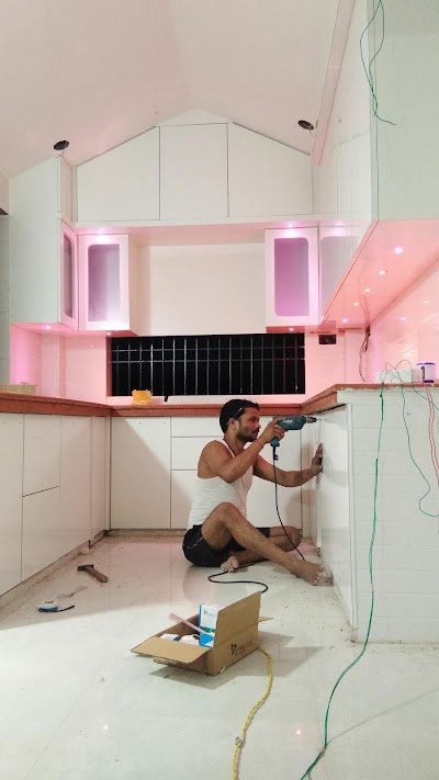 CARP0JOCSWYL_Carpenter_Mintu_Sah_ChIJ-dFc5OkR8jkR4Ro9gt73b8A_8