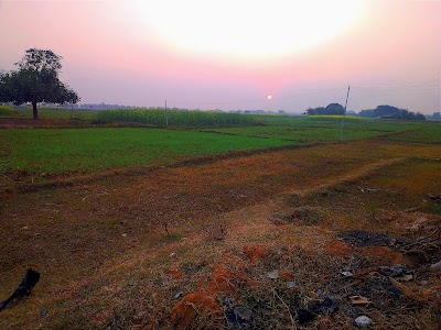 COLLKUX5P5AD_R._Lal_Chanan_High_School_Lakhochak_ChIJoTQxEHYk8jkRBud-Hyz2lkw_4