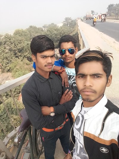 COLLMV7MKTXR_Gandhi_High_School_ChIJy_7j4aoW8jkR3Mwcg3aEpcc_9