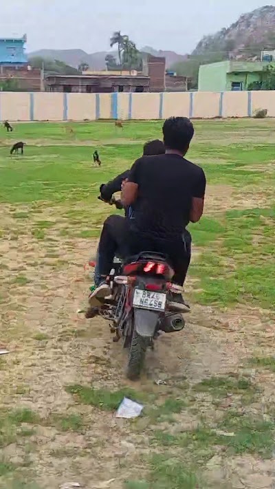 COLLYE2CL0VV_R.D_College_Sheikhpura_ChIJ3ytfSPhB8jkRRJRi_j_maoE_9