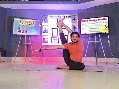 DANCE8S08DYK_BR08_Dance_Studio_ChIJe-oZZgDv8TkRgSs8Xixp1io_1