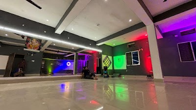 DANCE8S08DYK_BR08_Dance_Studio_ChIJe-oZZgDv8TkRgSs8Xixp1io_10