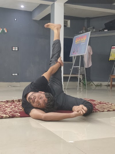 DANCE8S08DYK_BR08_Dance_Studio_ChIJe-oZZgDv8TkRgSs8Xixp1io_8