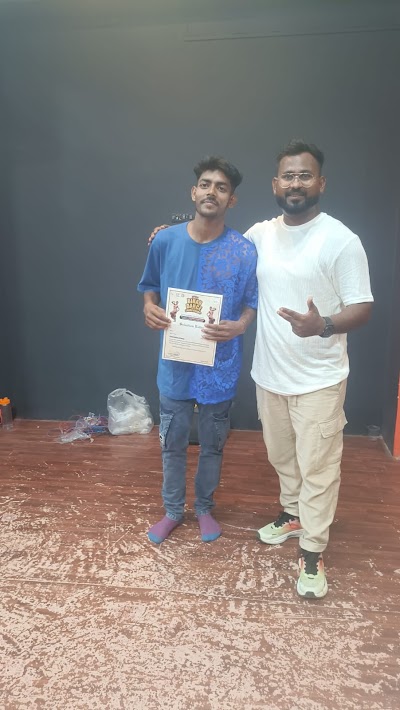 DANCEI0FM2SQ_SS_DANCE_ACADEMY_ChIJ11gZgIVd8jkR6xbOyWZQBTY_3