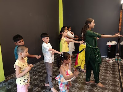 DANCEN9W9262_LET_S_DANCE_AA_COMPANY_ChIJ-002f0UF8jkR2Aosg7zr2lU_7