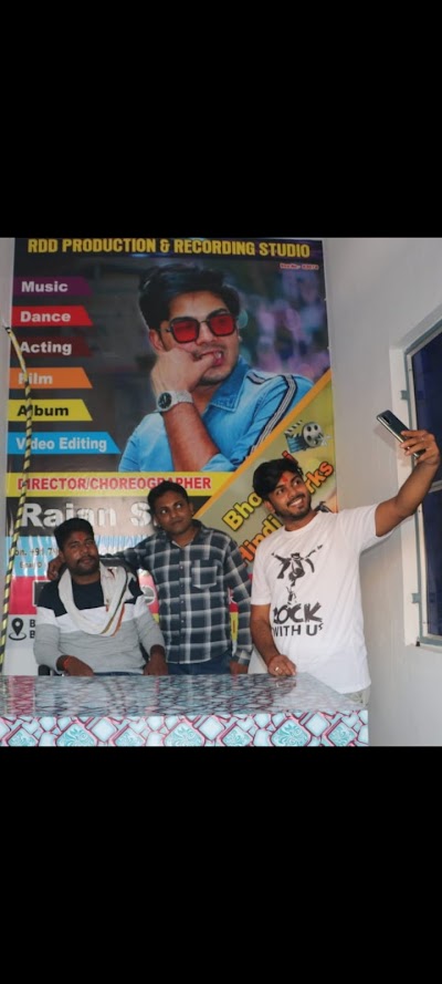 DANCERN7D021_RDD_Dance_Class_Begusarai_ChIJ33ik3mMb8jkRbx7btX8_2J8_6