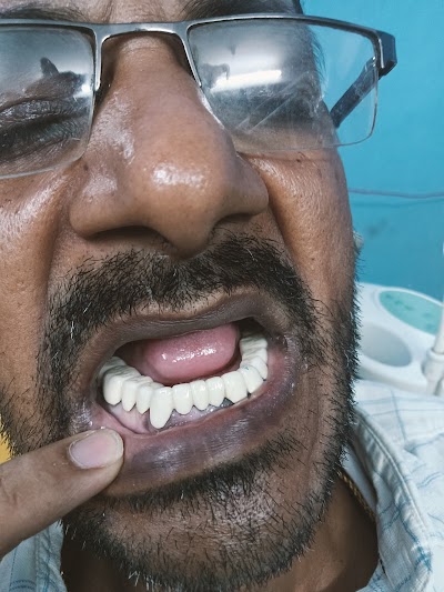 DENTZ3ZJQ4KU_smile_Dental_care__dr_ravi_kumar_BDS_MDS____ex-resident_TMH_mumbai__ChIJg_5G1Uwf8jkRvurApF3LqgU_3