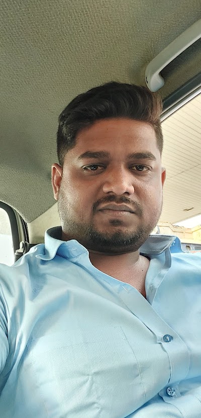 FINAIYBRIQE4_Business_Consultant_ChIJUQoV_YfF8TkRmExYo9YfV00_4