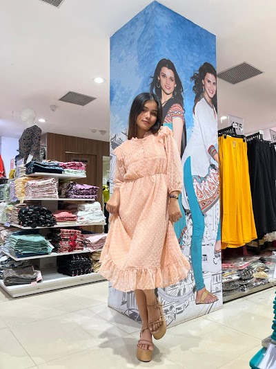 GYMF2BA84K7E_V-Mart_-_Begusarai_ChIJ5UJG7Sob8jkRVyKN7iWhwmc_7