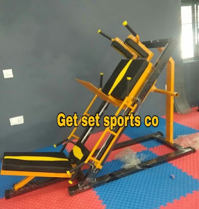 GYMOE1AAX3P0_A-Mart_Fitness_Club__Gym__ChIJmeT6x98l8jkRRUbvU3gC1Dw_8