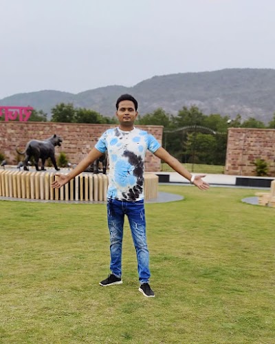 GYMRPWDZ8Y8I_Islamnagar_Qabristan_ChIJdeC7sIpJ8jkRxBls-nGxHRk_2