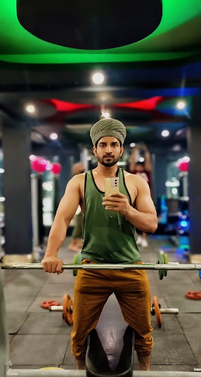 GYMVVNY7QN5J_NEW_FITNESS_CLUB_ChIJAUfjOOoN8jkR-3_j9s-qRR0_6