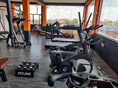 GYMXT4F0BS01_Muscles_garage_unisex_gym_ChIJPfg3h4Ur8jkRobElK22xZYI_1