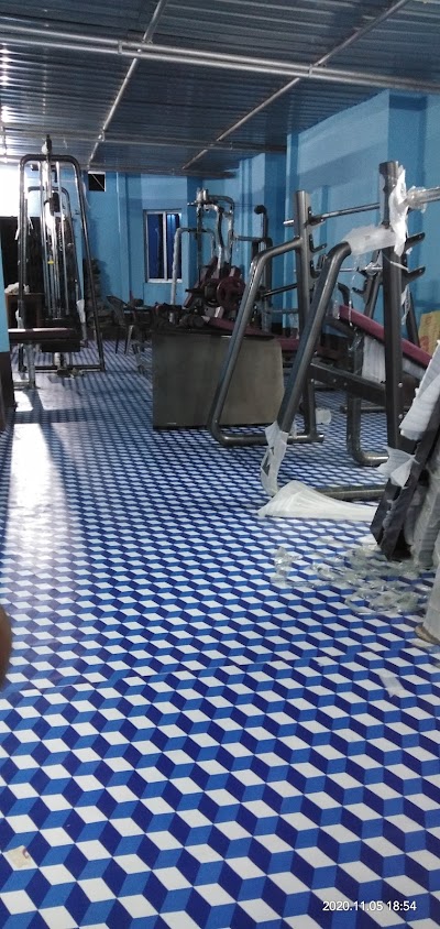 GYMYWHUQPHY5_LIONS_DEN_FITNESS_ChIJBaCLeCgr8jkRo0mLMDjF7Zw_2