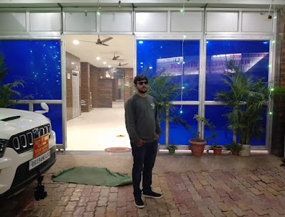 HOSP8QXVREZ3_Mamta_Emergency_Hospital_ChIJ5wolW7sj8jkRjGxDjrHUvJM_6