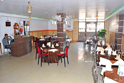 LAUN0CYHXE7U_HOTEL_KDM_PALACE_ChIJH7UtRMsa8jkRaIoo2qdSWPc_4