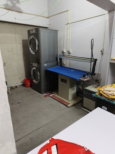 LAUN985YAZ0S_CLEAN___CARE_LAUNDRY_ChIJD-T4rPvz8jkRInYc5ekiNFU_4