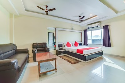 LAUNSJQE7VRQ_OYO_66762_Kailash_Motel_ChIJocyKZssa8jkRwoOWY-fIG4M_8