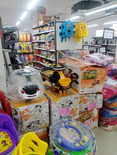 LAUNZ9HZ9WLN_Vishal_mega_mart_ChIJo-faY8sa8jkREHFAdKSpbBw_3