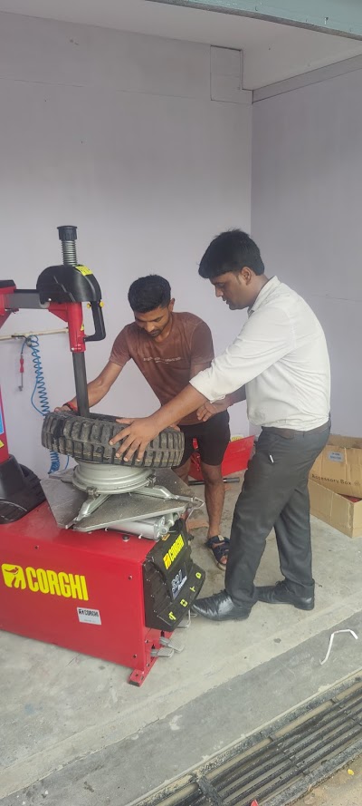 MANF4MMGBL1P_G-S_TYRES_ChIJk76W8J078jkR1TVtX14Rp7U_5