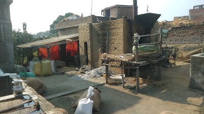 MANF6AVOZURS_Churamill_ChIJpQfOtdEj8jkRH0JJFrQ9LV4_1