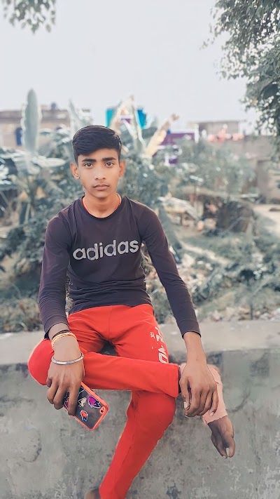 MANF6AVOZURS_Churamill_ChIJpQfOtdEj8jkRH0JJFrQ9LV4_3