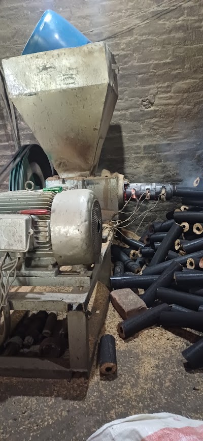 MANFV28YF7L0_Vicky_lakri_mil_ChIJO6C1cwA98jkR11ylzpay7rg_2