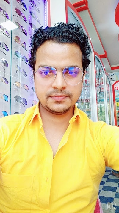 OPT9FW6V3LER_Khan_Opticals_ChIJ9SuBtFcb8jkRpJ9lL6EmSKs_8