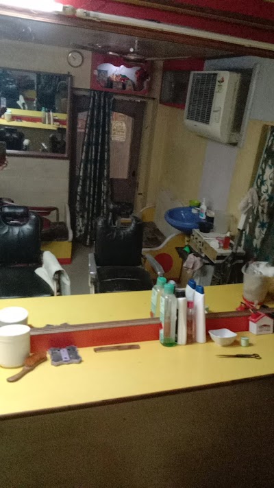 PARL5BK5WXU7_Urwashi_Ladies_Beauty_Parlour_ChIJrdCnYVMb8jkRMuvD51a9suo_4