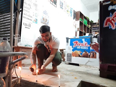 PARL5E1XN840_JOB_COMPUTER_S___ICE_CREAM_PARLOUR_ChIJv2XLlO8X8jkR6DchSxrRH68_4