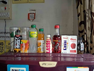 PARL5E1XN840_JOB_COMPUTER_S___ICE_CREAM_PARLOUR_ChIJv2XLlO8X8jkR6DchSxrRH68_5