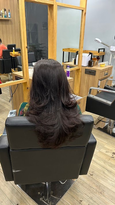 PARLB3HCJMLX_Be_U_Smart_Salon_ChIJk5N8R9Mb8jkRtkLOkBHvnBk_7