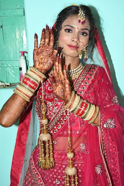 PARLG9CULN11_Anshree_Beauty_Parlour_ChIJDYuxIQCL8TkROaUZ0lwhK8k_6