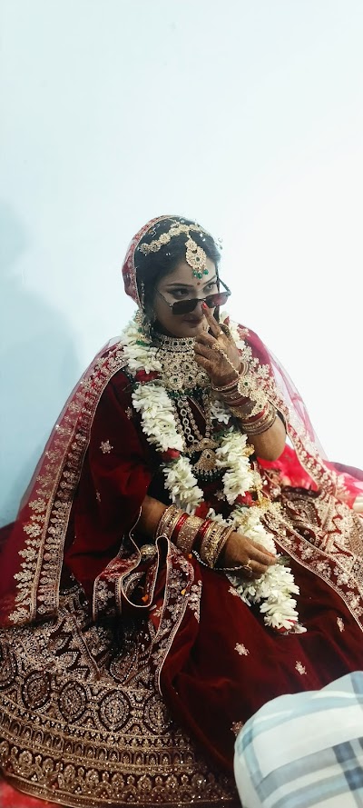 PARLH3T42KFV_Pari_ladies_Beauty_parlour_ChIJV53KIwA98jkRVjf1ZA9ga7o_7