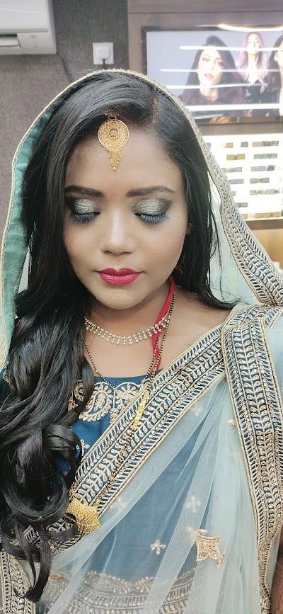 PARLIX5B3KVR_The_Loreal_ChIJn9KsI8Zt8jkRSvJ5Fgq2ne0_5