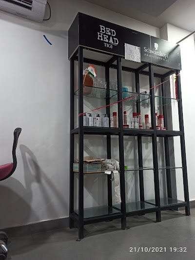 PARLJDW3JSPI_Lakme_Salon_ChIJRyNTBsYb8jkRBUnpWM6H3qc_2