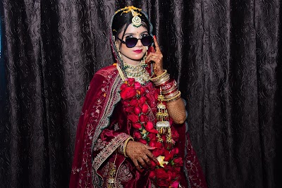 PARLJDW3JSPI_Lakme_Salon_ChIJRyNTBsYb8jkRBUnpWM6H3qc_4