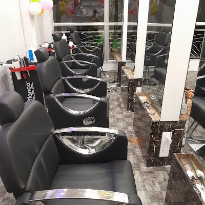 PARLJUGT39ZG_A2Z_UNISEX_SALON_ChIJG1VhyA0r8jkR8gP-5oYaCnk_1