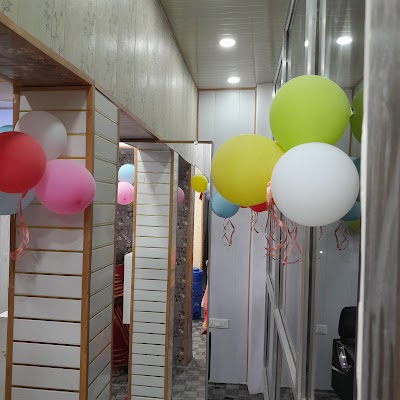 PARLJUGT39ZG_A2Z_UNISEX_SALON_ChIJG1VhyA0r8jkR8gP-5oYaCnk_3