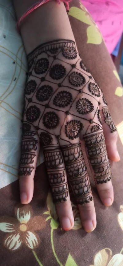 PARLJUGT39ZG_A2Z_UNISEX_SALON_ChIJG1VhyA0r8jkR8gP-5oYaCnk_6