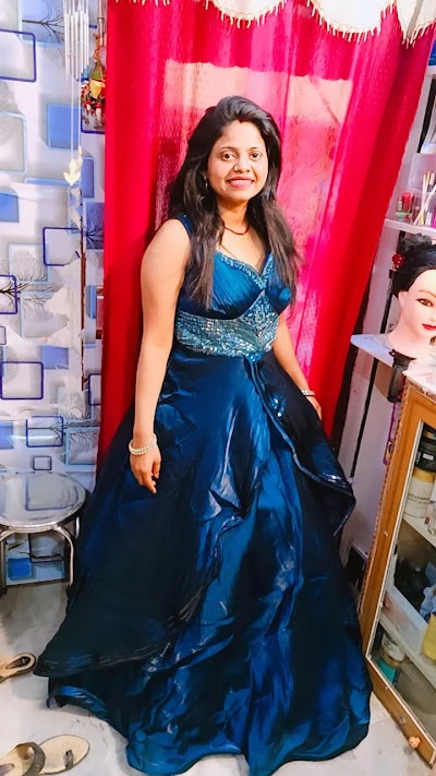 PARLSJQEZ3V7_UNIQUE_BEAUTY_PARLOUR_ChIJcX1EVwA98jkRDNUs9R5h8S4_7