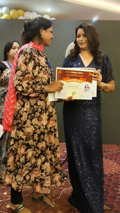 PARLSJQEZ3V7_UNIQUE_BEAUTY_PARLOUR_ChIJcX1EVwA98jkRDNUs9R5h8S4_9