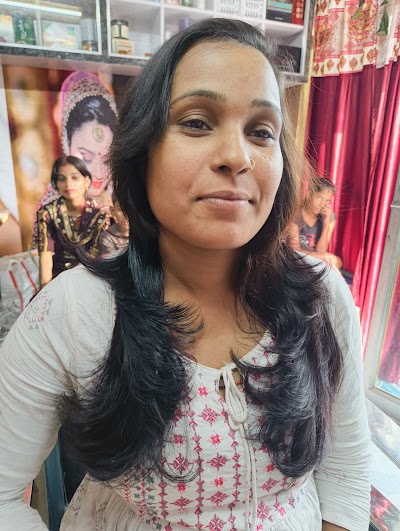 PARLTM7BZK7L_The_Beauty_World_ChIJdXau41Ej8jkRO_LVgrAfKmw_7